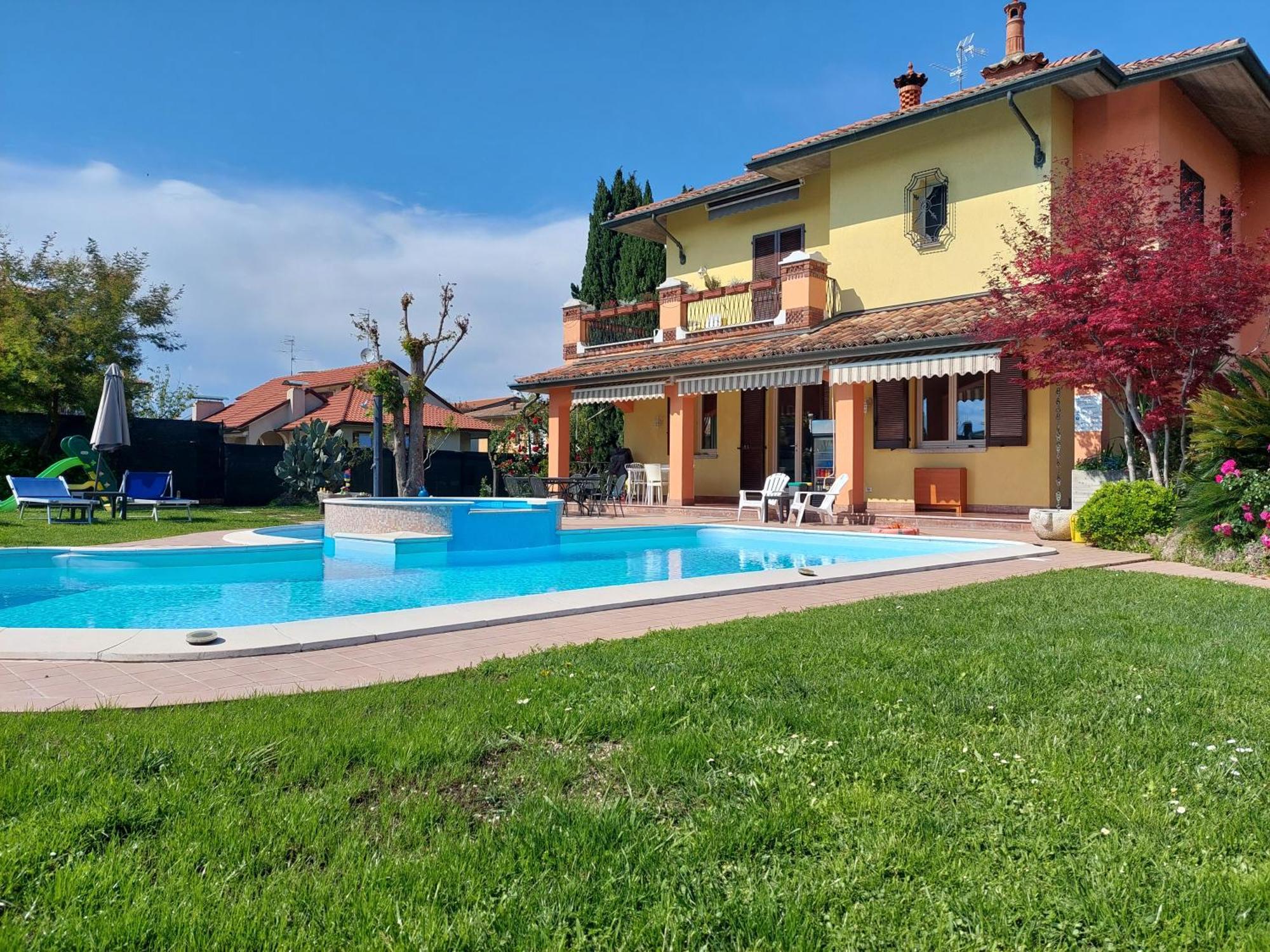 ديسينسانو ديل غاردا B&B Villa Giulia المظهر الخارجي الصورة