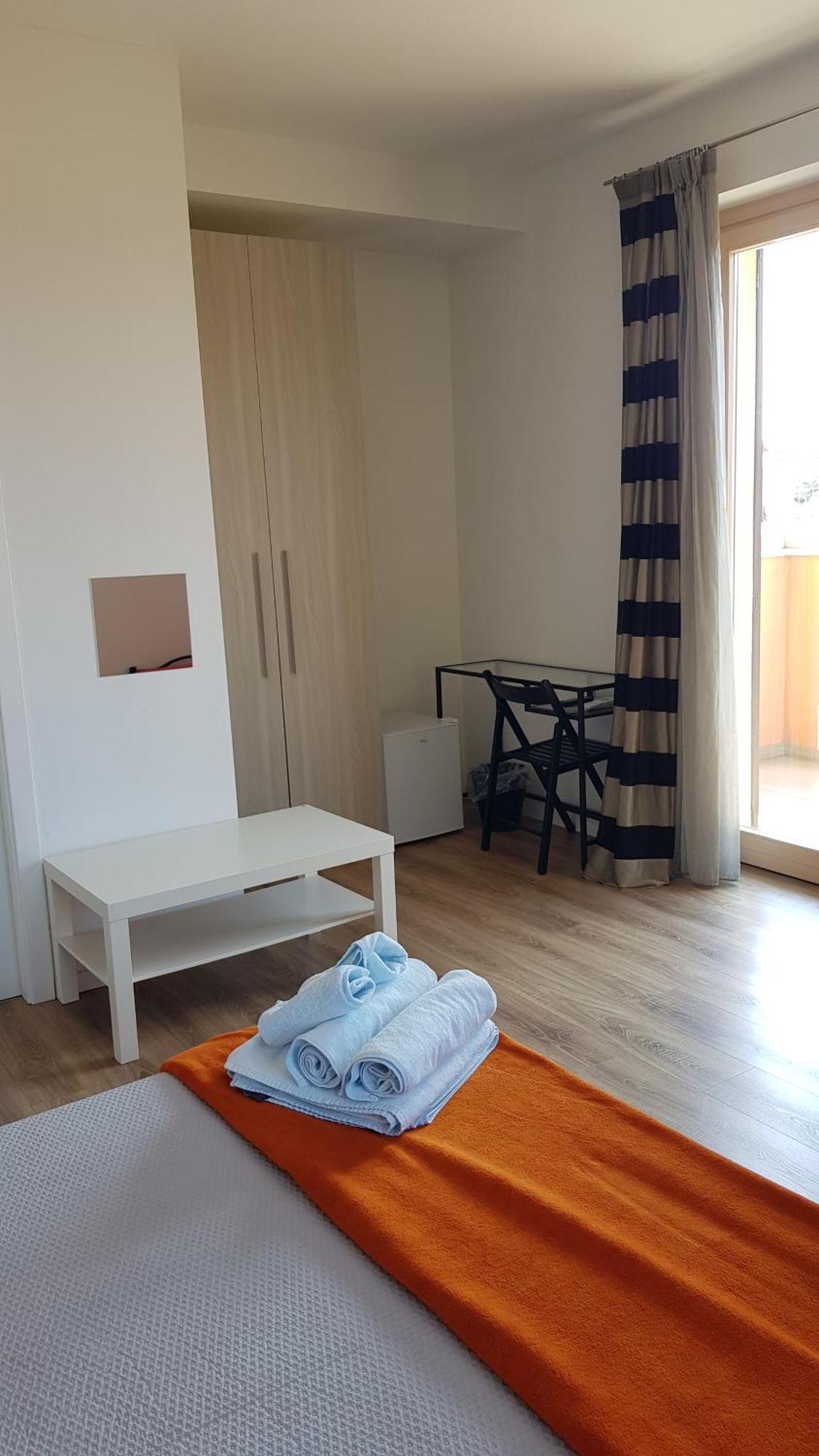 ديسينسانو ديل غاردا B&B Villa Giulia الغرفة الصورة