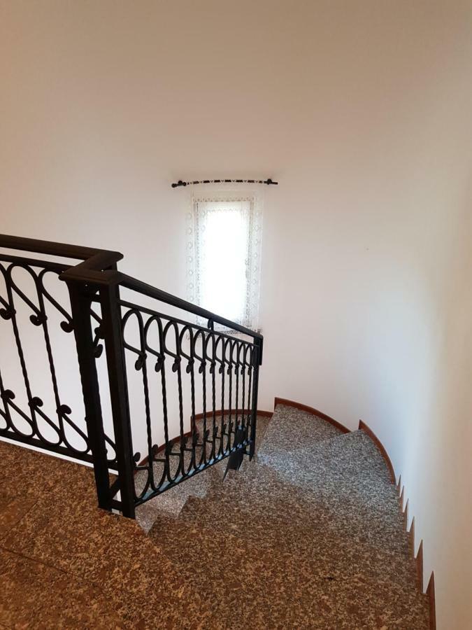 ديسينسانو ديل غاردا B&B Villa Giulia المظهر الخارجي الصورة