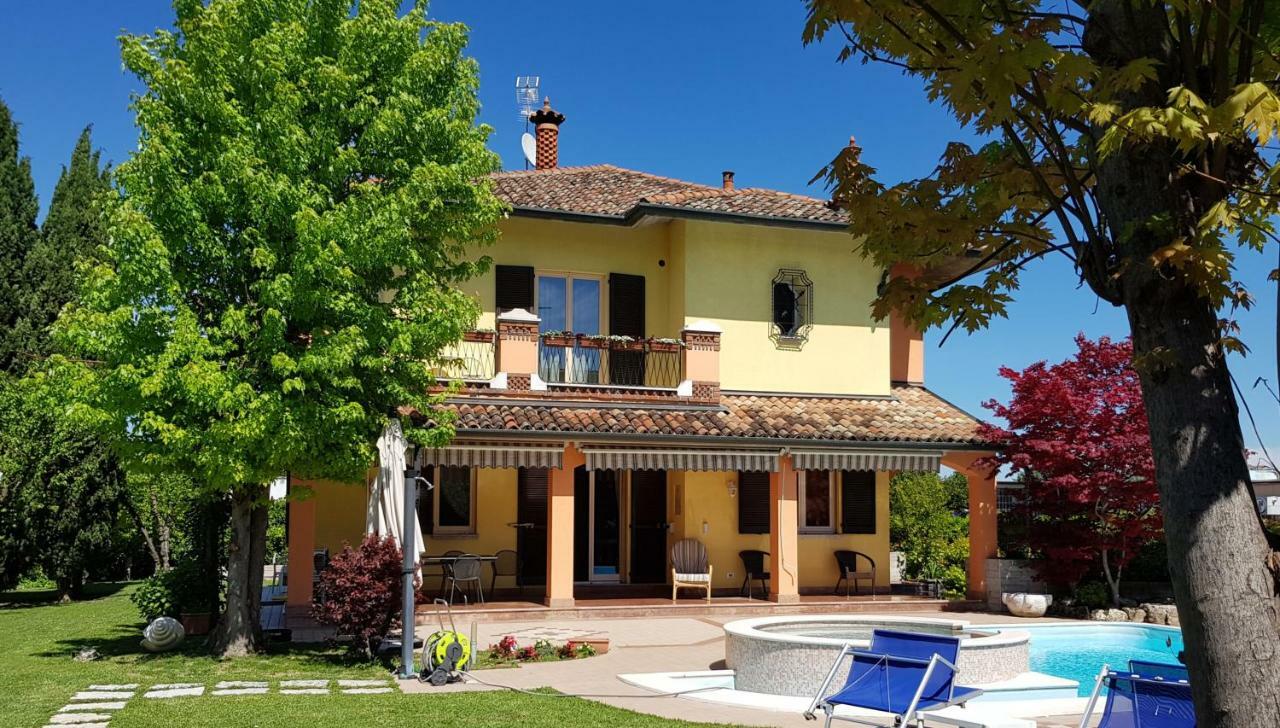 ديسينسانو ديل غاردا B&B Villa Giulia المظهر الخارجي الصورة